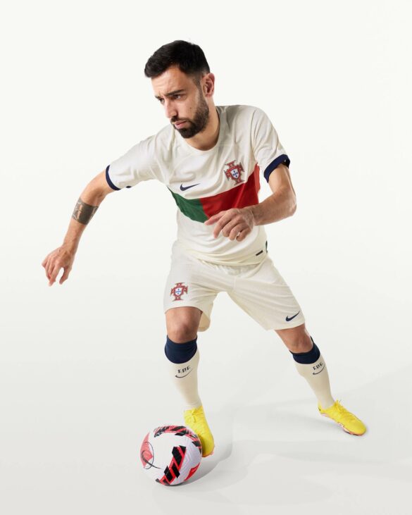 Camisas-de-Portugal-2022-2023-Nike-Away-1-1-585x731.jpg
