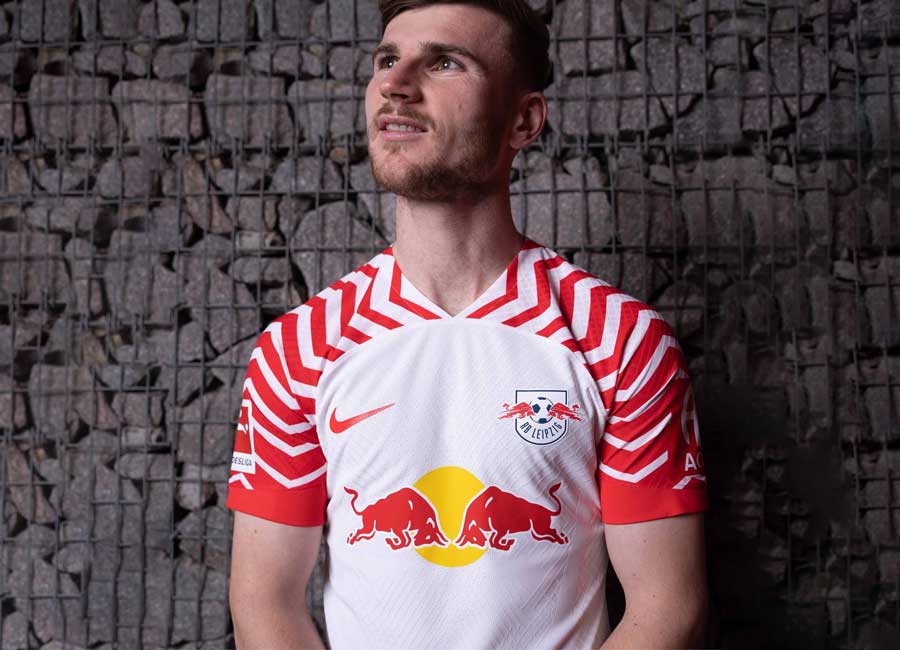 Prima Maglia RB Leipzig 2023-2024.jpg