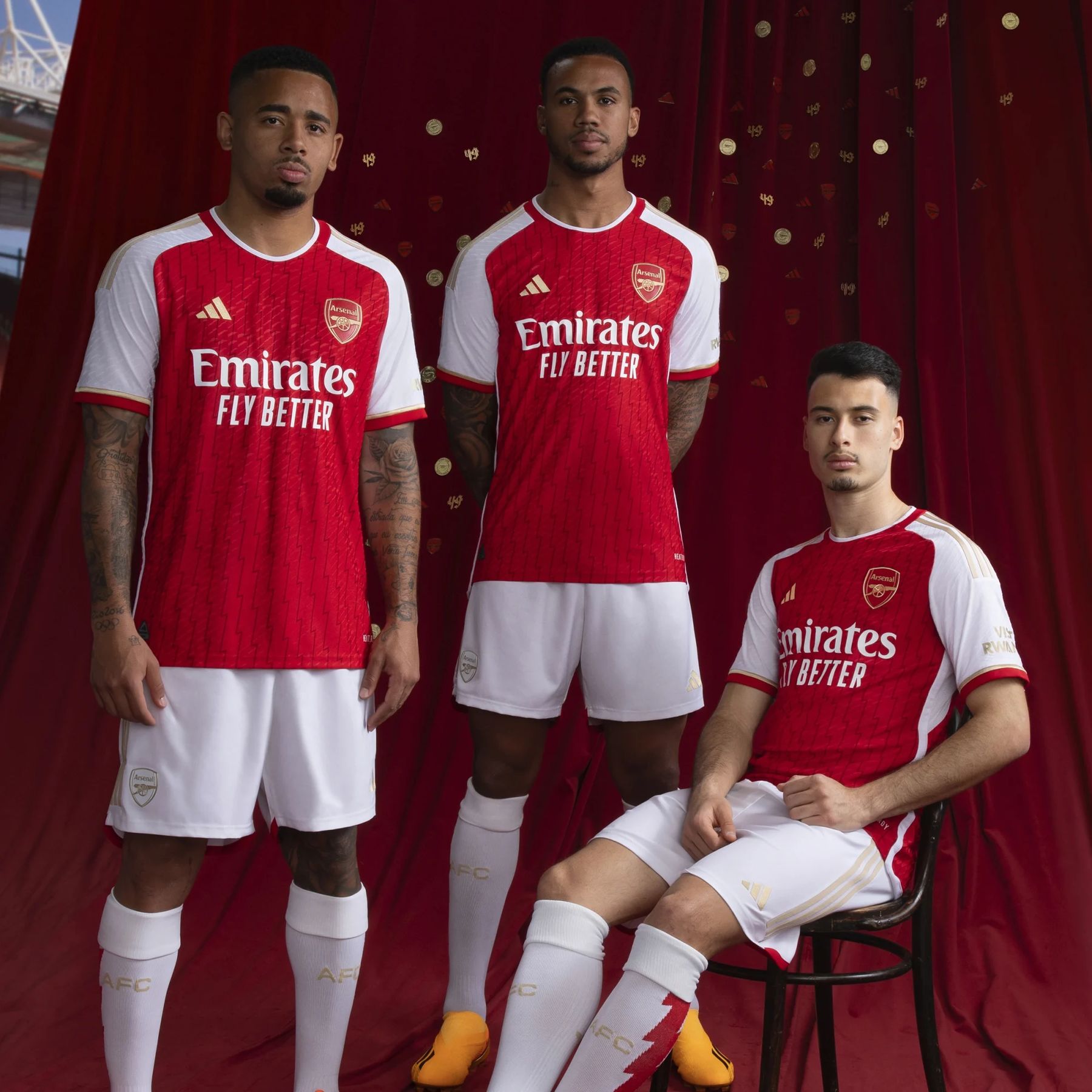 Maglia Arsenal 2023 2024.jpg